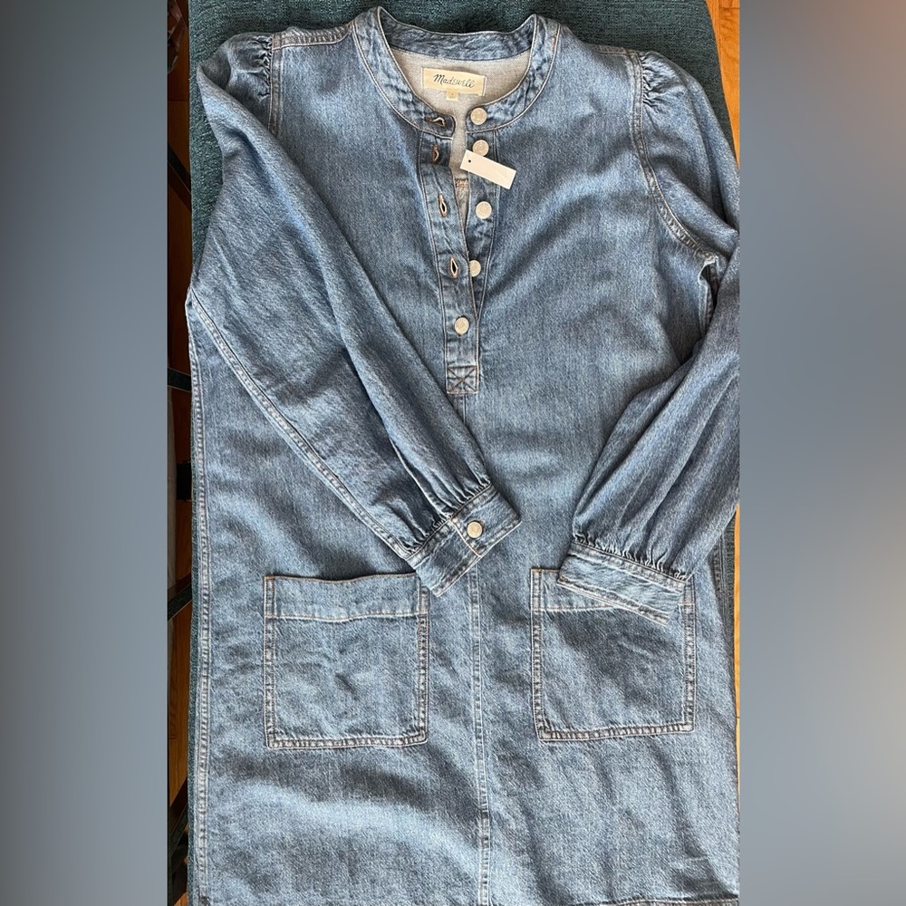 Madewell mini denim shirt dress. Size small. Never worn NWT